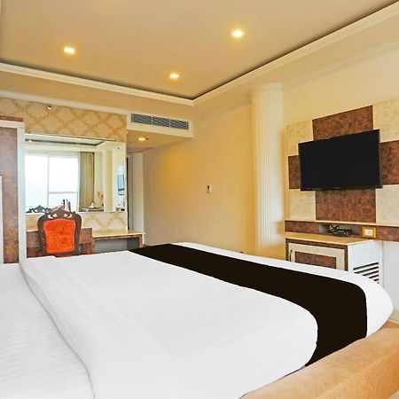 Super Townhouse Oak Dharamshala Near Maximus Mall Exterior photo