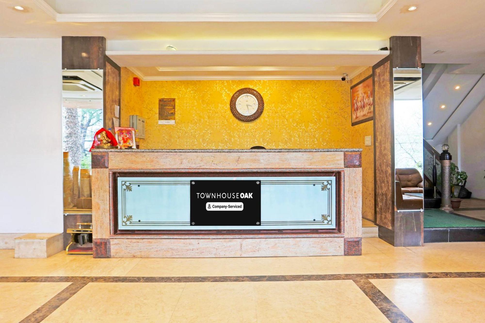 Super Townhouse Oak Dharamshala Near Maximus Mall Exterior photo